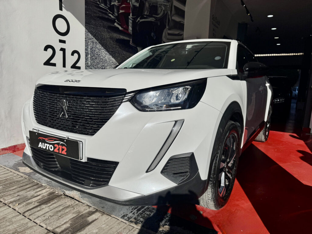 PEUGEOT 2008 Allure 2022 Manuelle-8