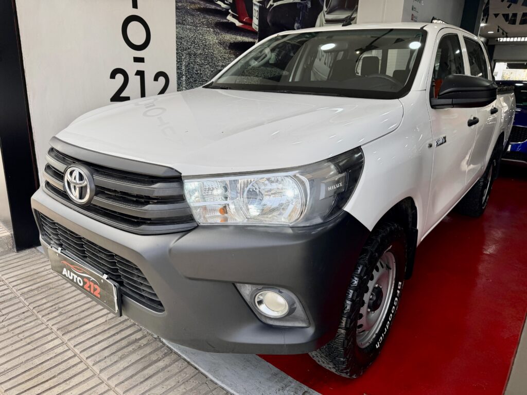 TOYOTA Hilux 2024-9